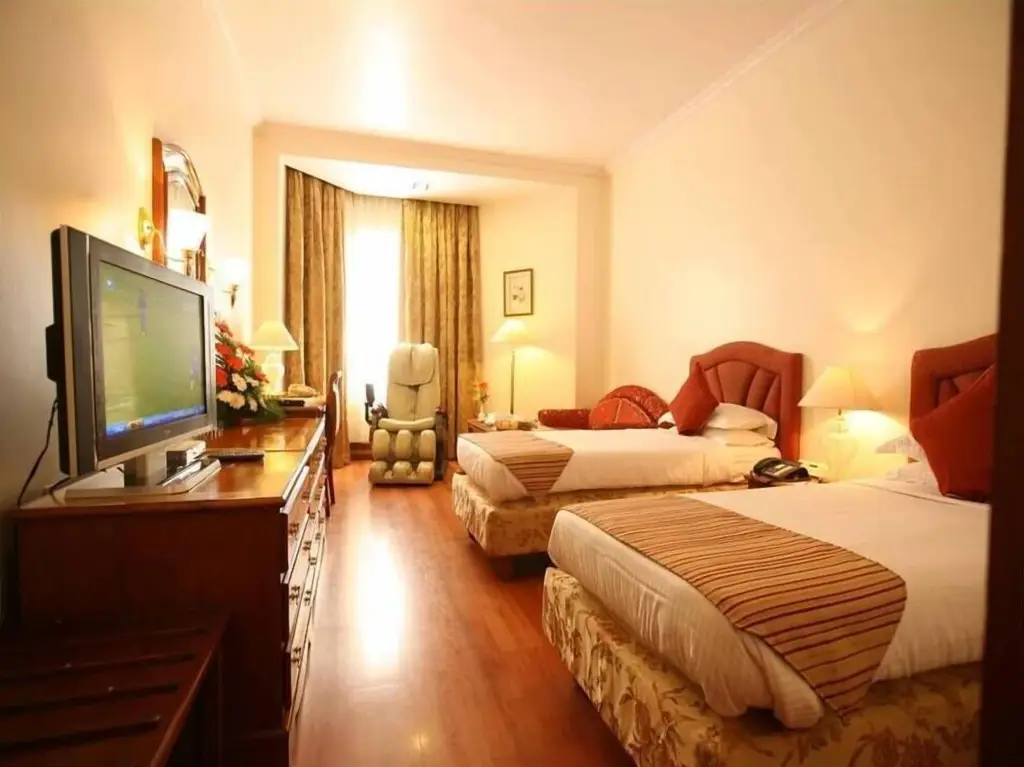 Бангалор: The Capitol