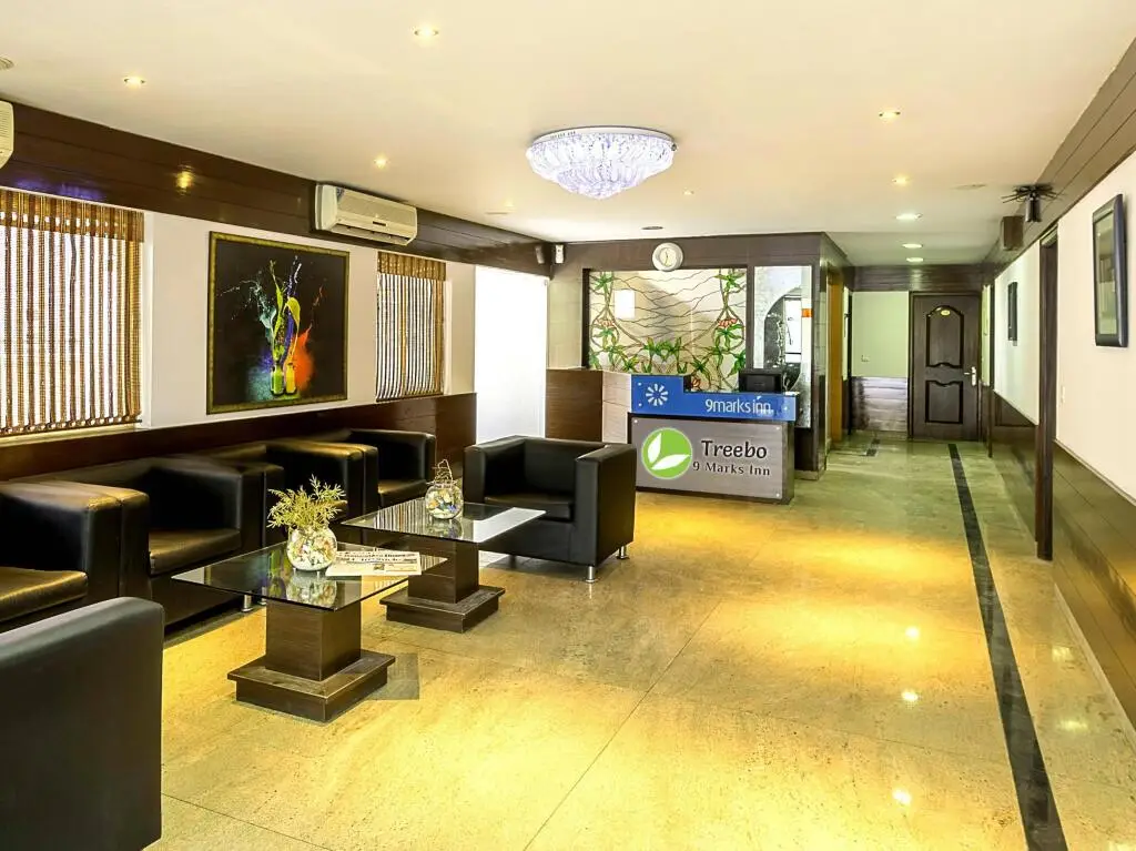 Бангалор: 9Marks Inn Indranagar
