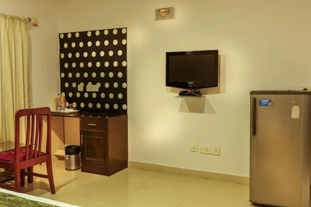 Бангалор: 9Marks Inn Indranagar