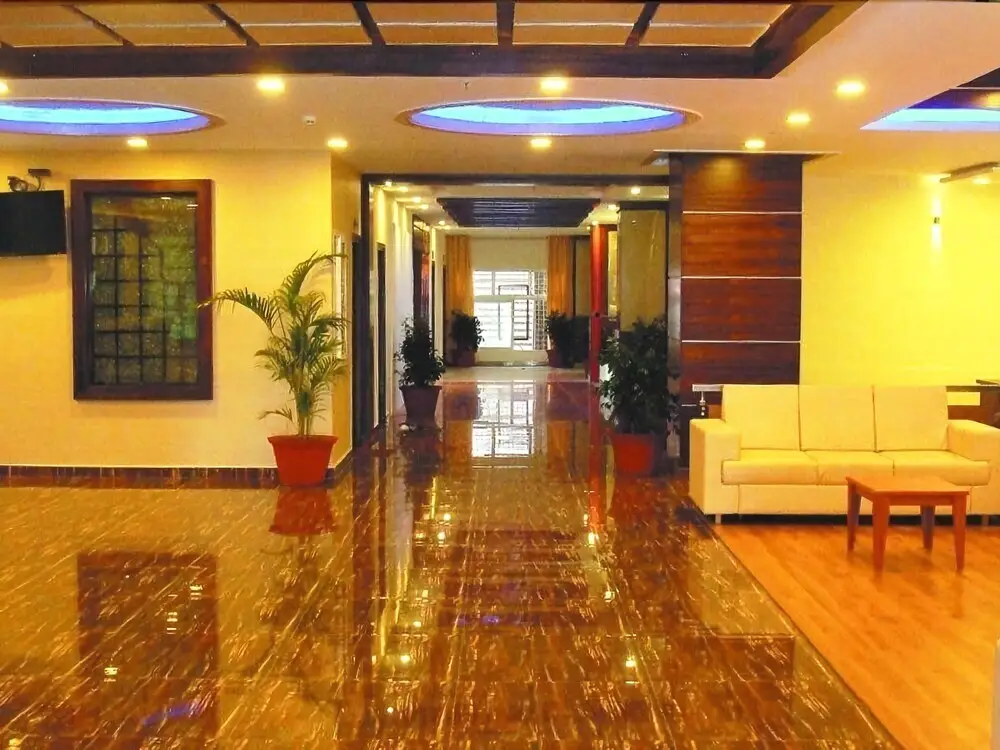Бангалор: Hotel Kadmaba Guestline