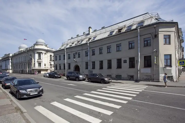 Санкт-Петербург: Na Naberezhnoj Reki Fontanki 8 - Mansarda Apartments
