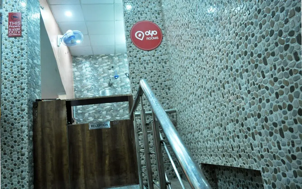 Нью-Дели: OYO 471 Sehej Continental