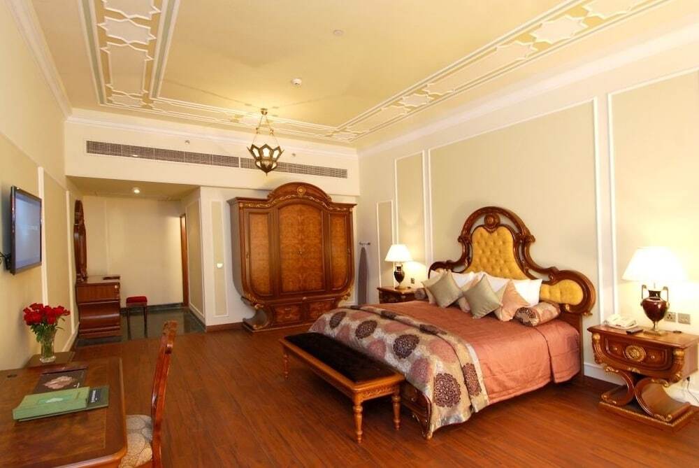 Агра: Orient Taj Hotel &Resort