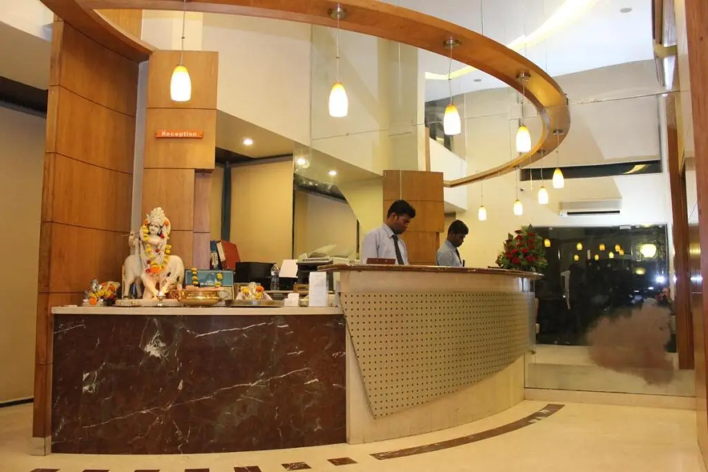 Пуна: FabHotel Krishna Presidency