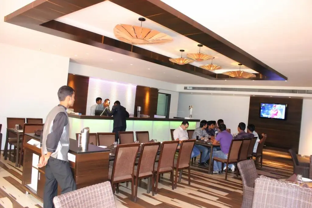 Пуна: FabHotel Krishna Presidency