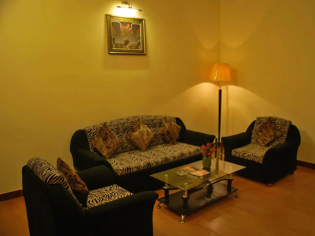 Ховрах: Lake Land Country Club Residency