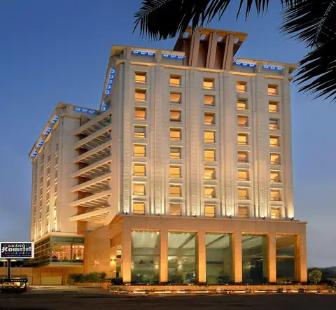 Grand Hometel Malad — фото 1