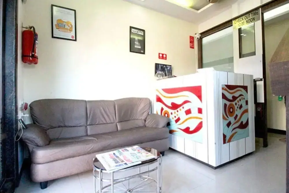 Мумбаи: Apple Suites