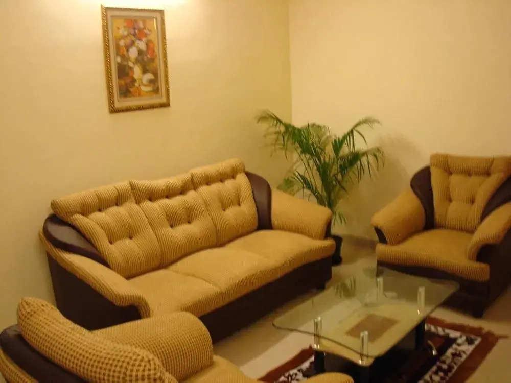 Пуна: Kalpatharuvu Service Apartments