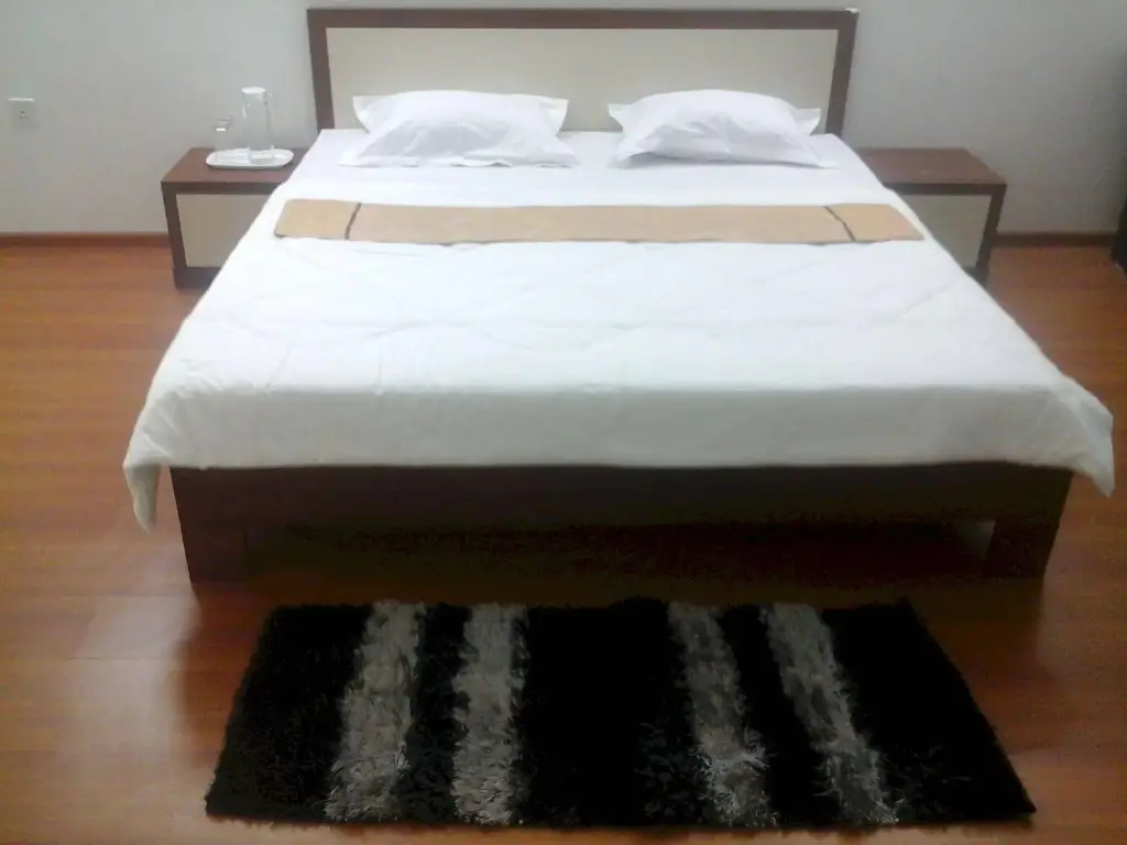 Пуна: Kalpatharuvu Service Apartments