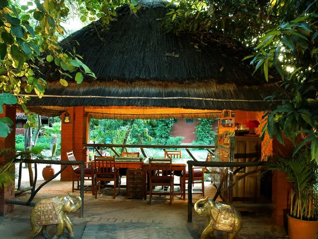 Садри: WelcomHeritage Maharani Bagh Orchard Retreat