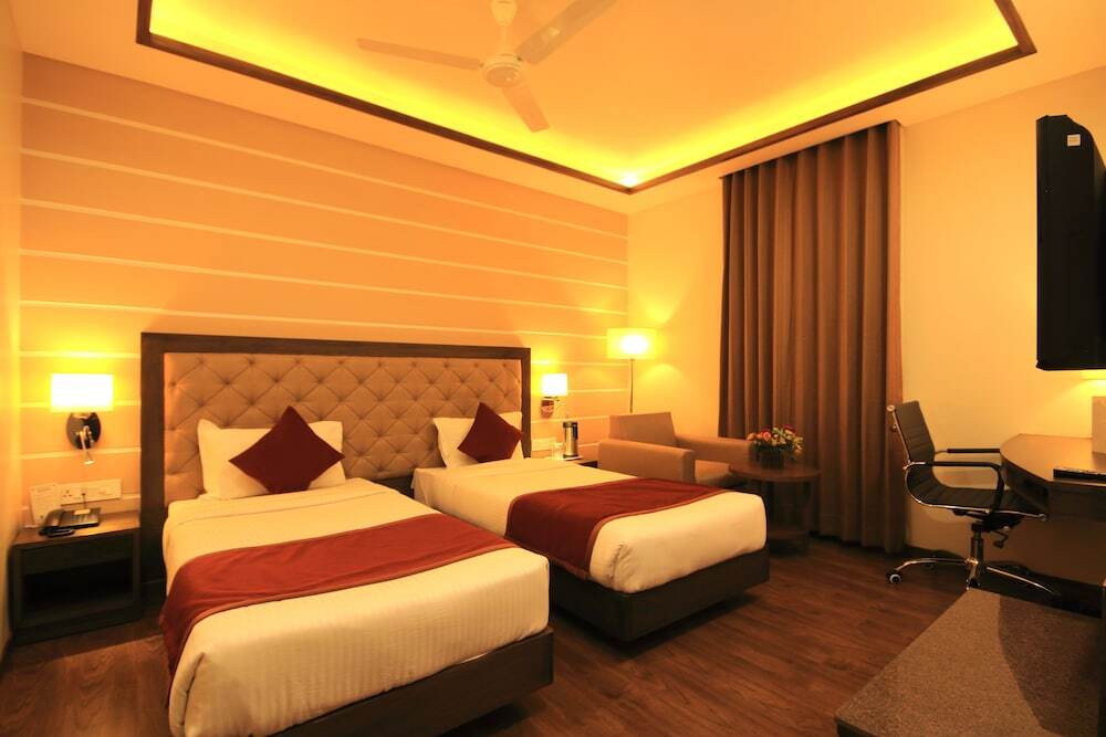 Ахмедабад: Hotel Naeeka
