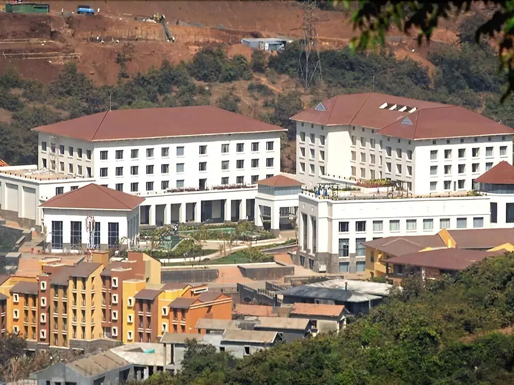 Амби Вэлли Сити: Lavasa Select Dasve