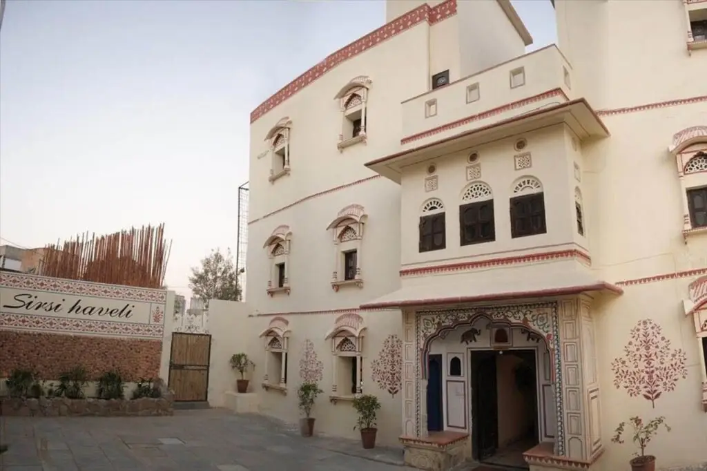 Джайпур: WelcomHeritage Hotel Sirsi Haveli