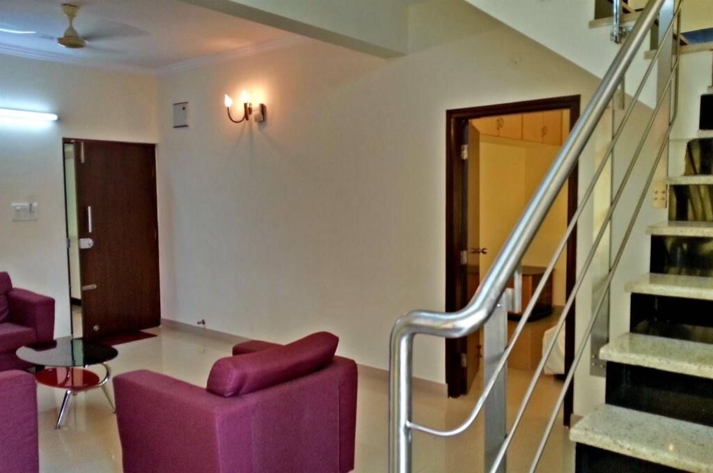 Бангалор: The Grand Serenity Apartment