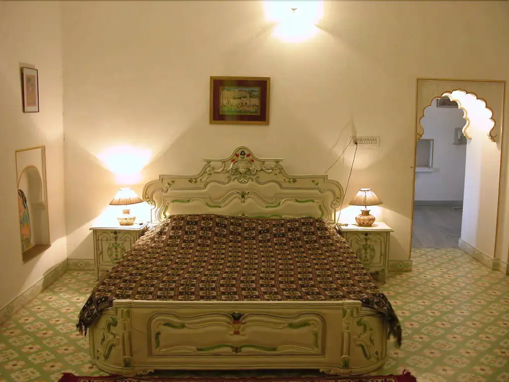 Басси: Bassi Fort Palace