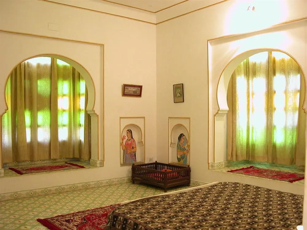 Басси: Bassi Fort Palace