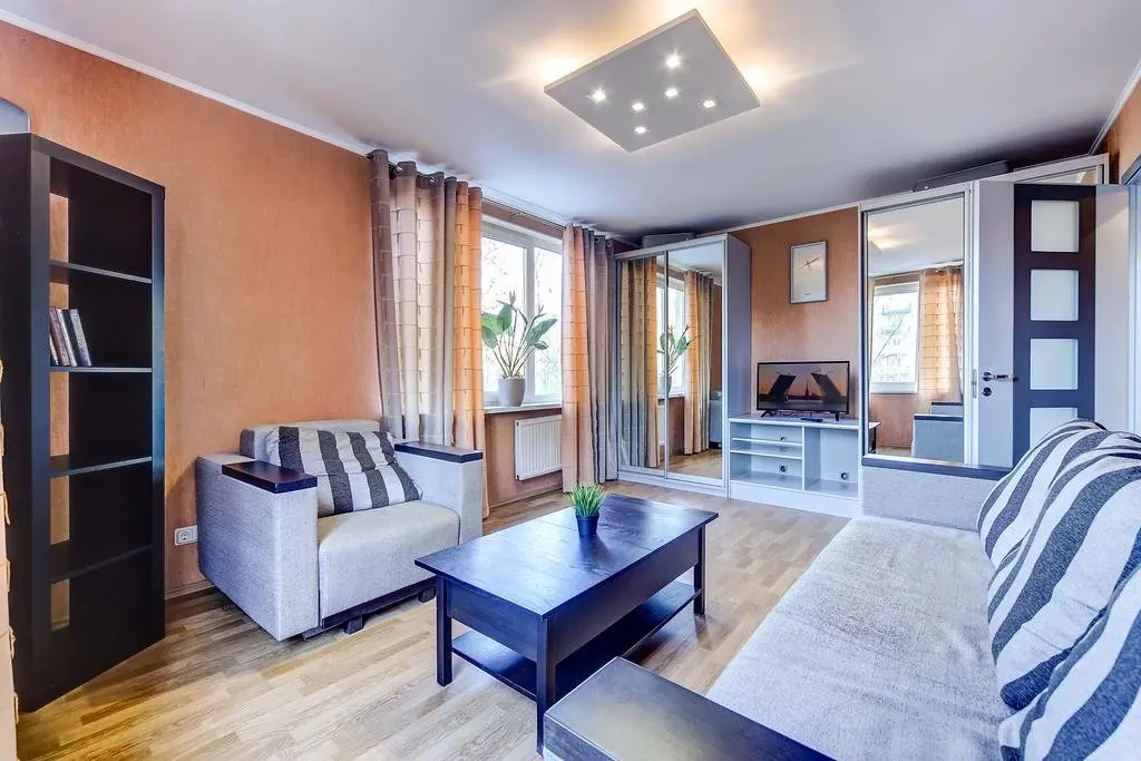 Санкт-Петербург: Na Bolshevikov 5 Apartments