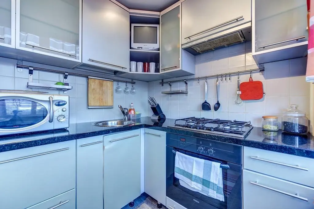 Санкт-Петербург: Na Bolshevikov 5 Apartments