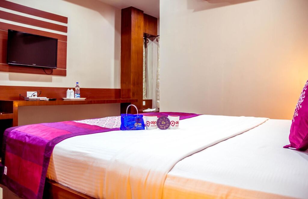 Висакхапатнам: OYO 1433 Hotel Five Elements
