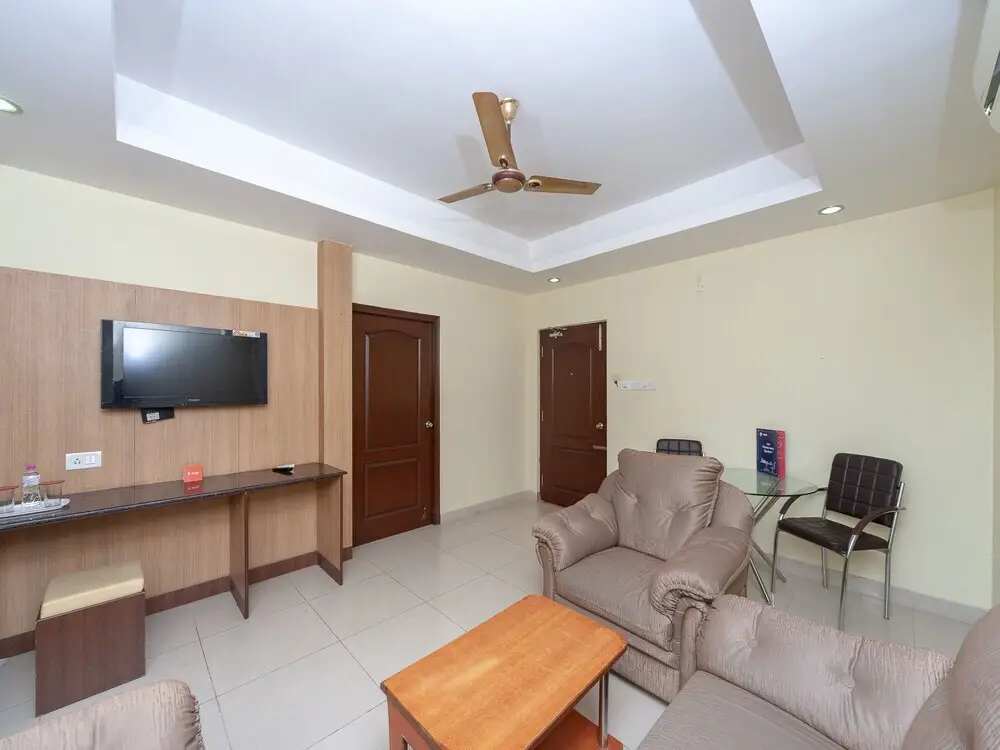 Тирупати: OYO 1843 Hotel PLR Kandy