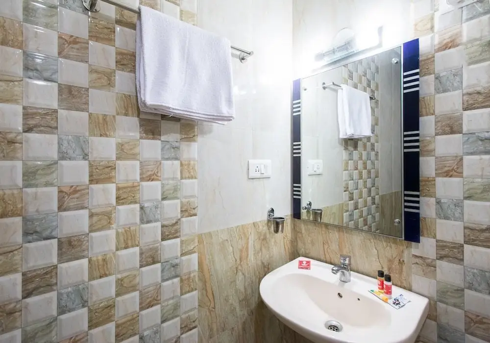 Джайпур: OYO 838 Hotel SuryaGarh