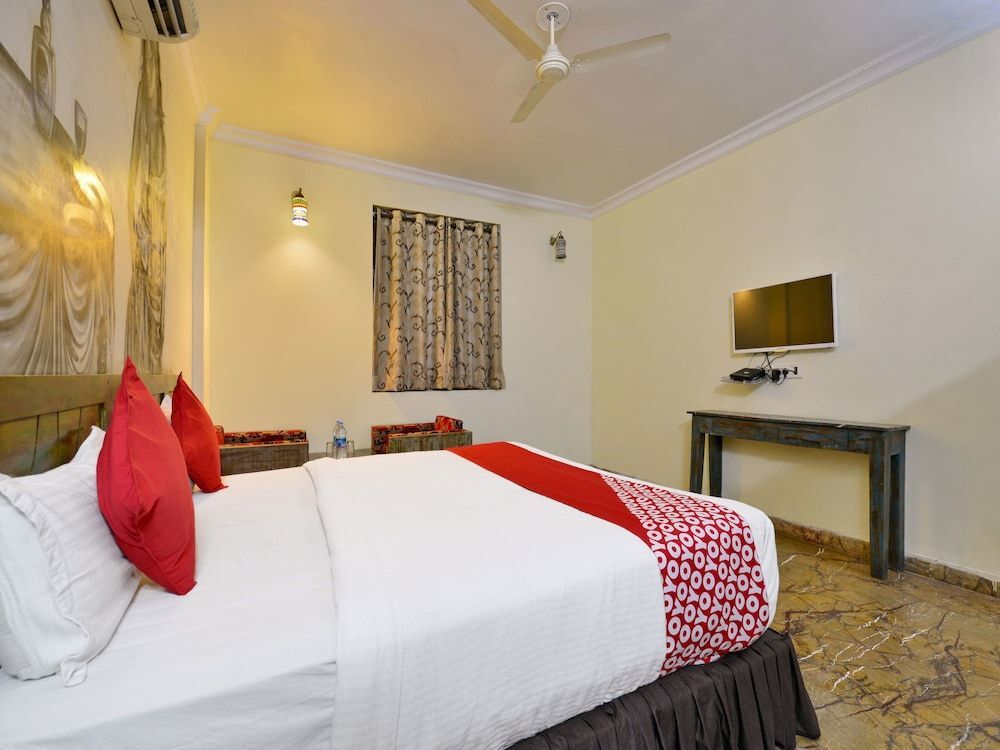 Джайпур: OYO 1006 Hotel Red Fort