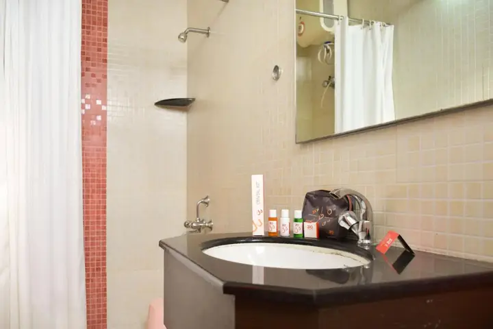 Хидерабад: ZO Rooms SR Nagar