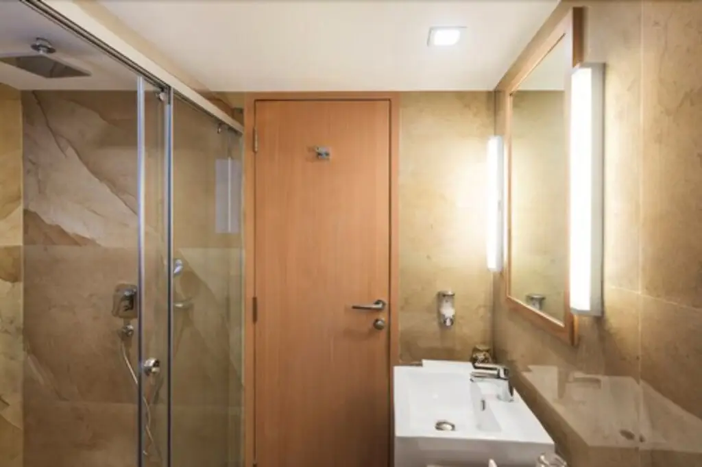 Тхане: GCC Northside Hotel