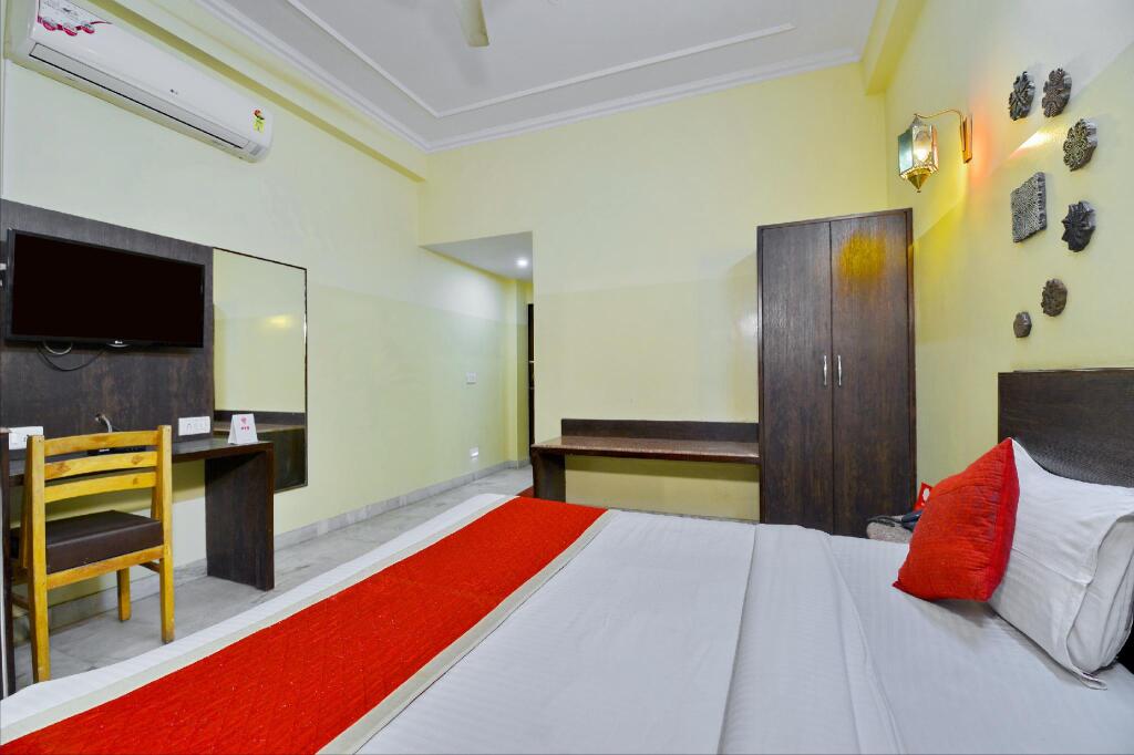Джайпур: OYO 1143 Hotel RDB Palace