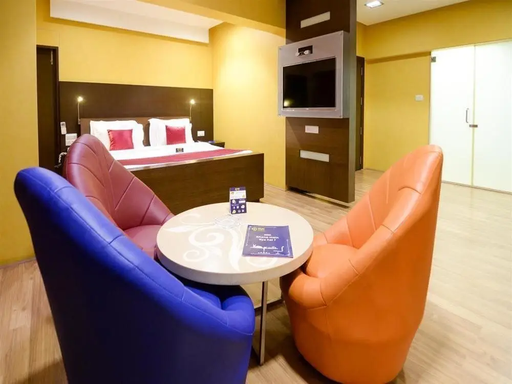 Панаджи: OYO Premium Panjim Mandovi River
