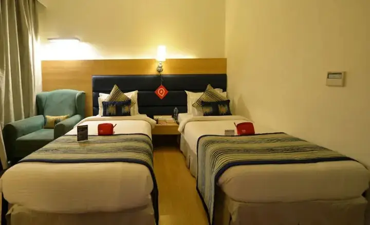 Хидерабад: OYO Premium Banjara Hills Road No1