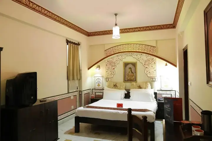 Джайпур: OYO Rooms Heritage Hawa Sadak