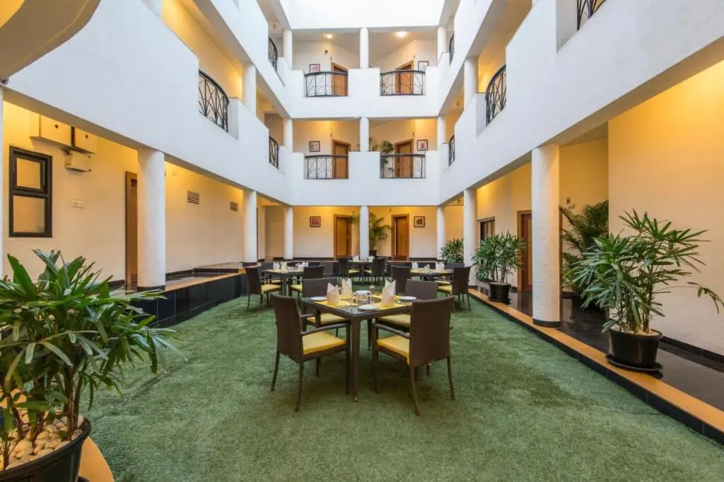 Пуна: Phoenix Hotel