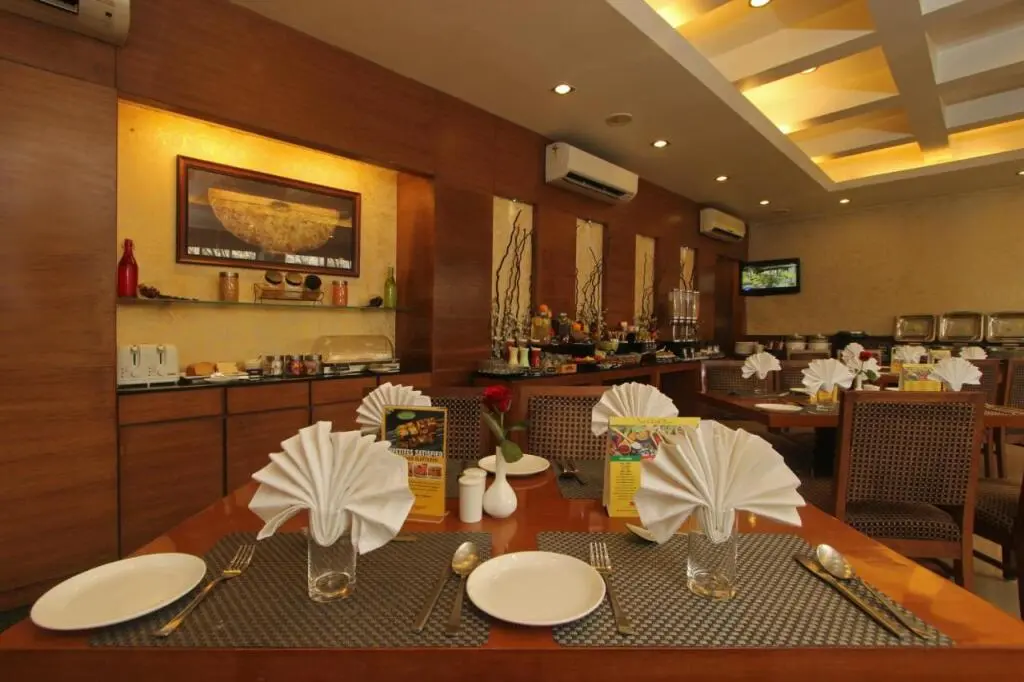 Пуна: Phoenix Hotel