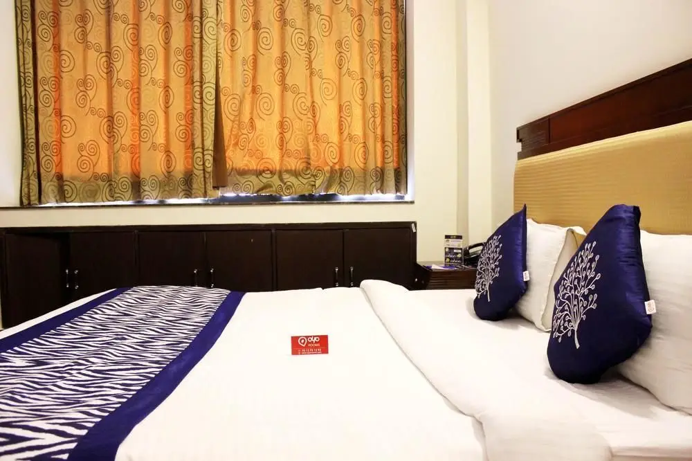 Нойда: OYO Premium Noida Sector 66
