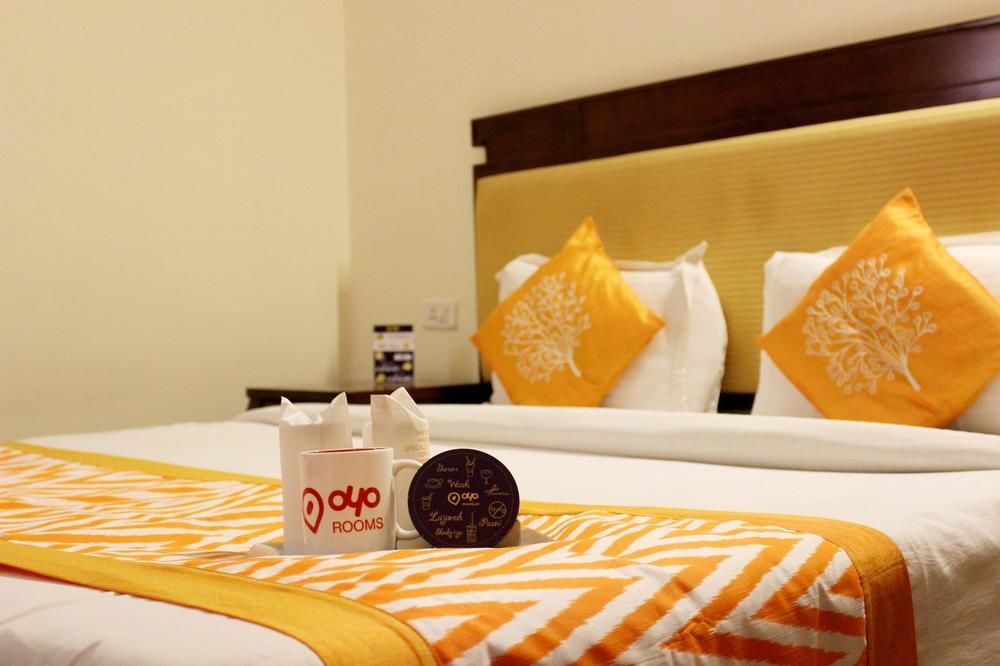 Нойда: OYO Premium Noida Sector 66