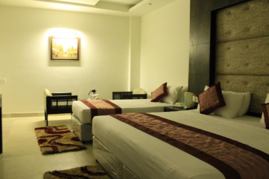 Нью-Дели: OYO 2202 Hotel City Heights