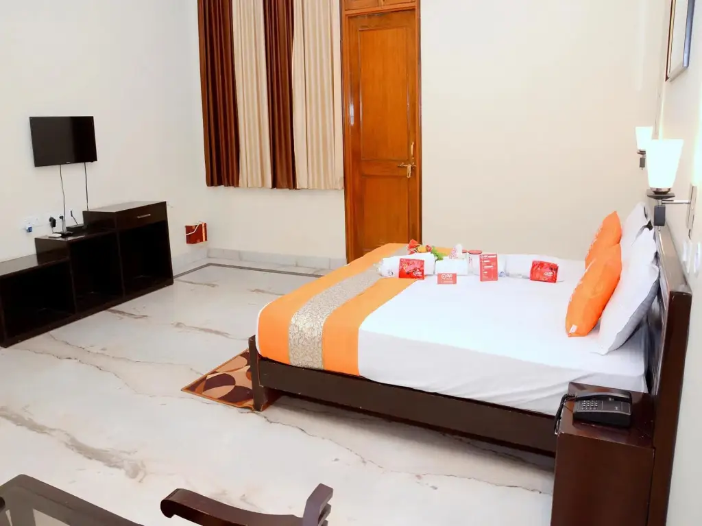 Лакхнау: OYO 2028 Hotel Coral's Inn
