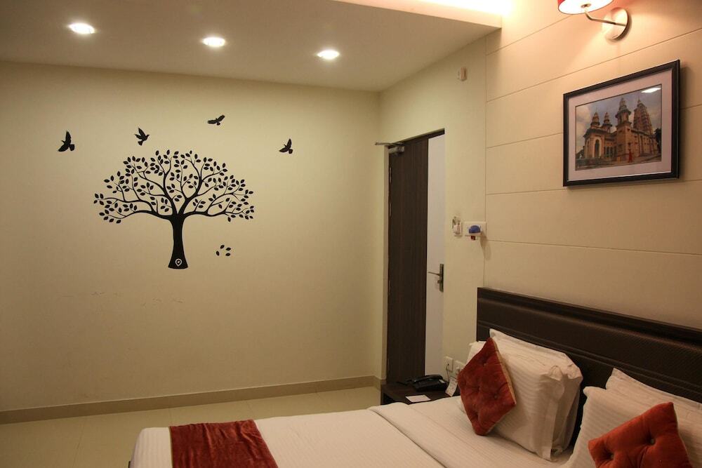 Варанаси: OYO 2244 Hotel Premiere Villa