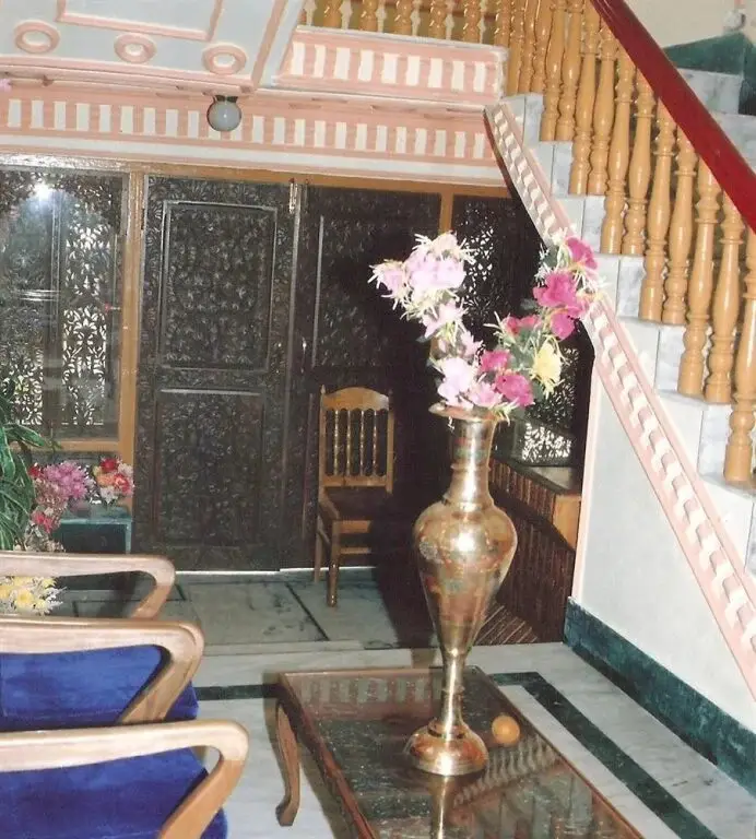 Шринагар: Hotel Zahgeer Continental, Srinagar