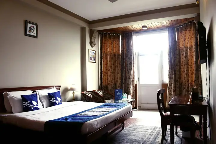 Кангра: OYO Premium Khanyara Road