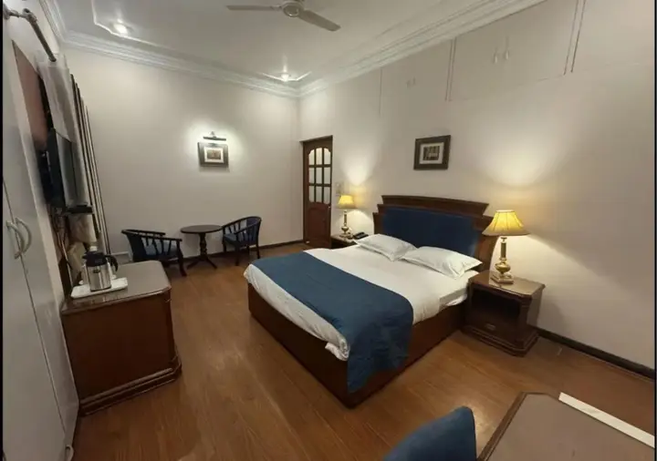 Праяградж: OYO 2147 Hotel Imperial House