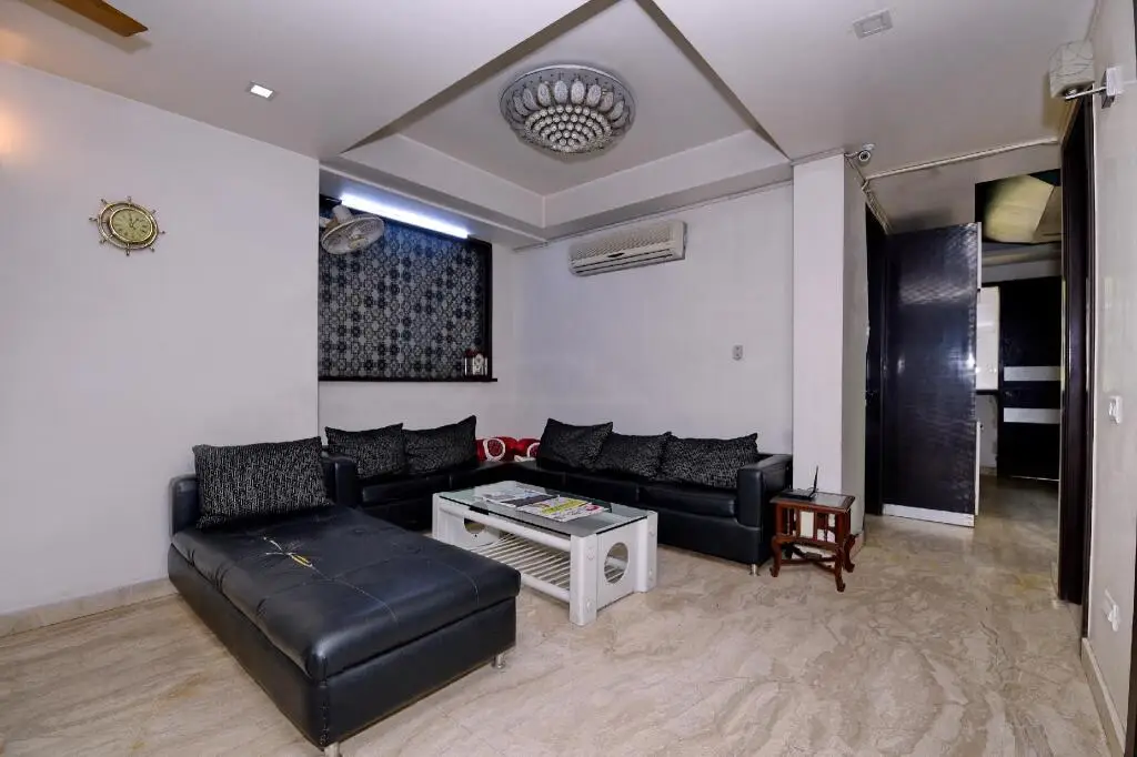 Нойда: OYO Townhouse 380 Hotel Atithee Residency