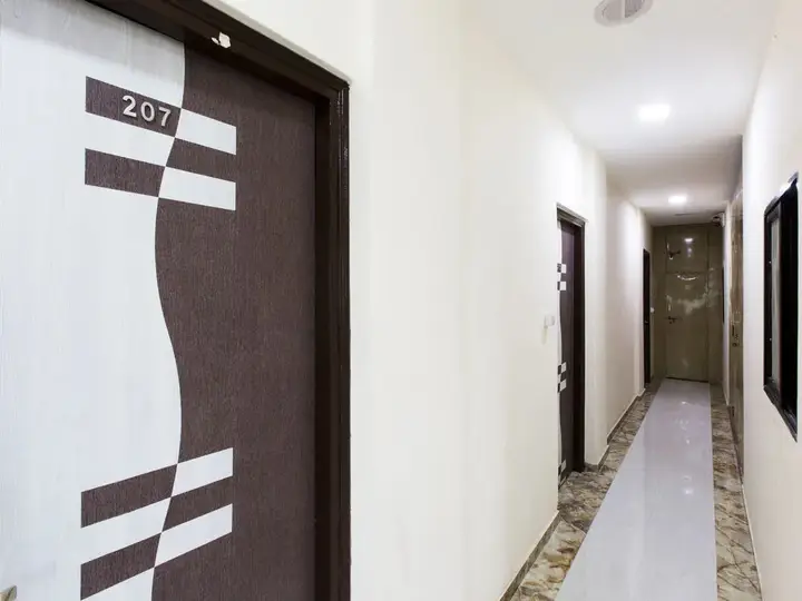 Нави-Мумбай: OYO Flagship 756 Hotel Sarang Heritage