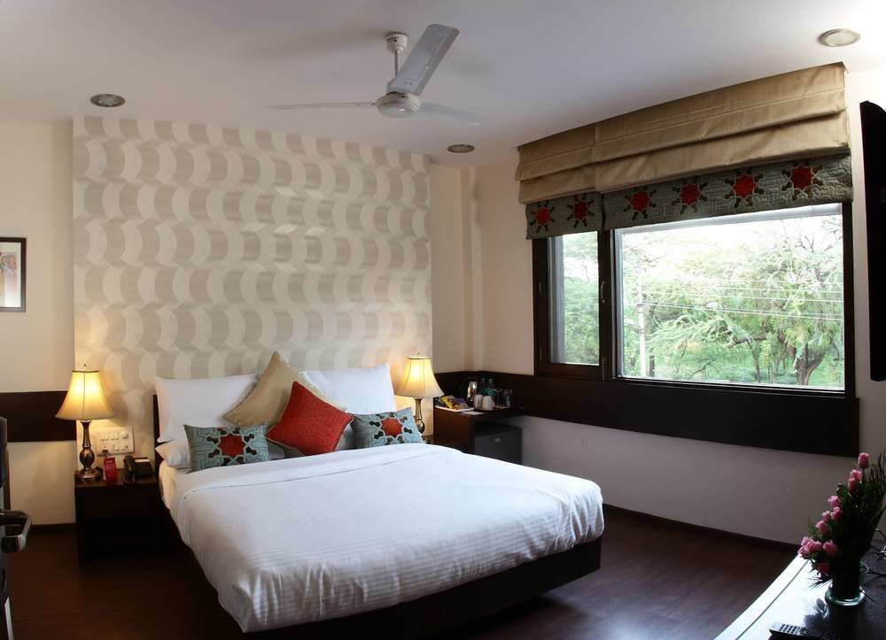 Нью-Дели: Stallen Suites Nehru Place by FabHotels