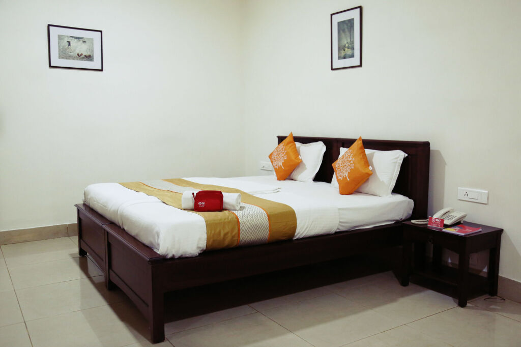 Пуна: Oyo 749 Hotel Ketan
