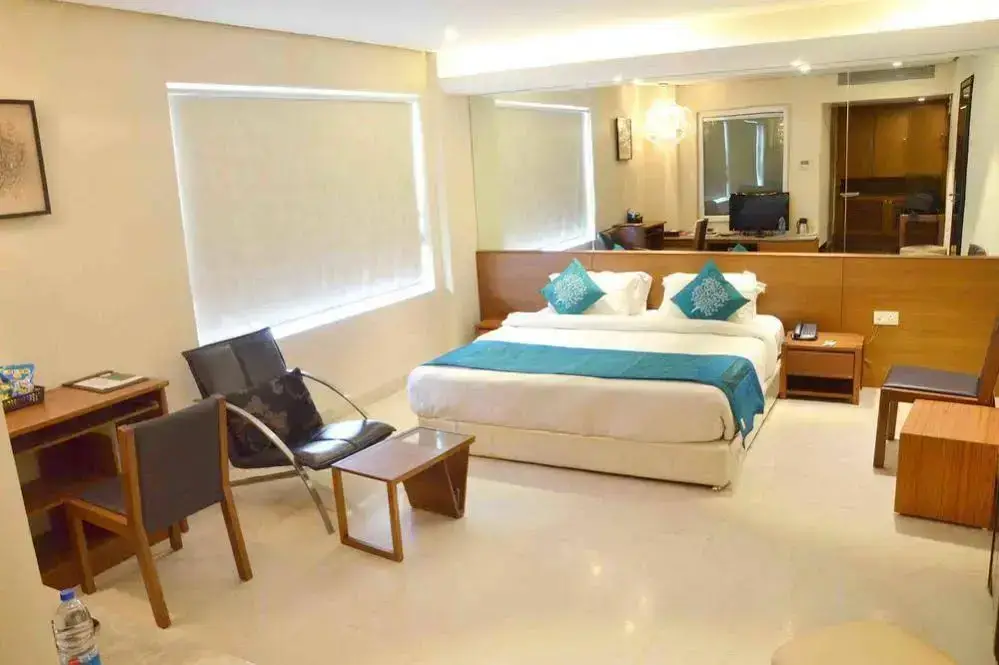 OYO Premium Chappan Dukan Suites — фото 1