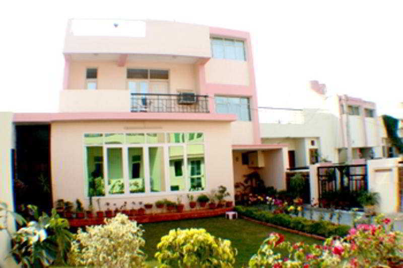 Агра: Garden Villa Home Stay
