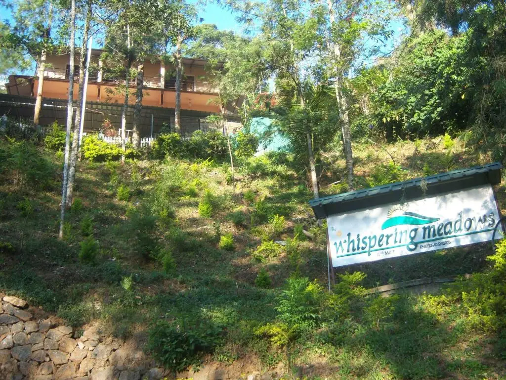 Муннар: The Whispering Meadows Resort